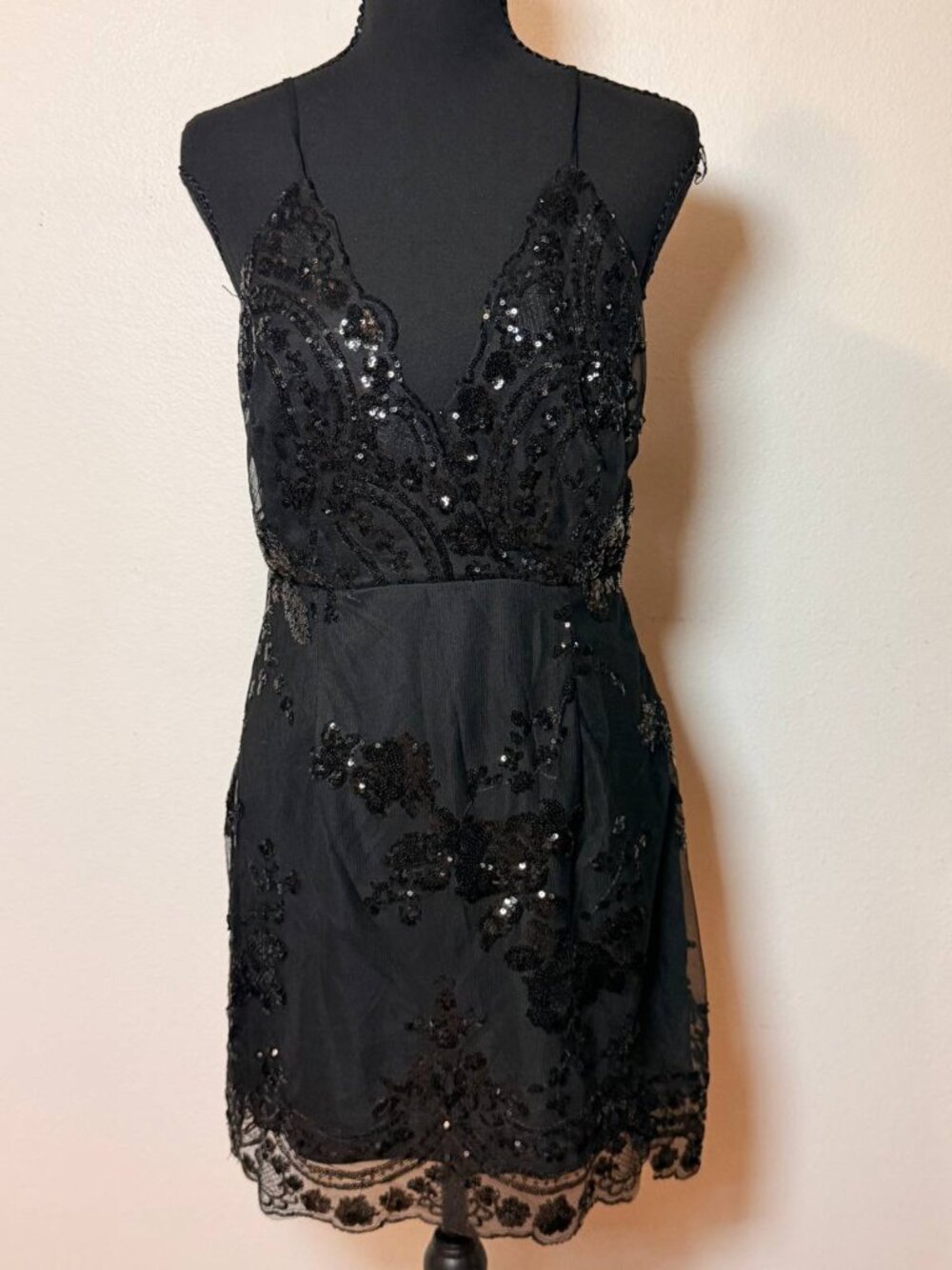 Superdown Black Sequin Lace Mini Dress Plunge Open Back Y2K Party Glam M